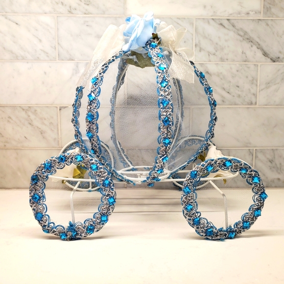 Cinderella Carriage Wire Decoration Party White LAST ONE AVAILABLE - Picture 3 of 8